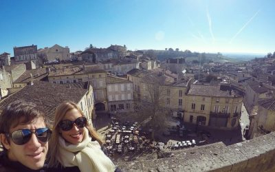 Saint-Émilion es un pequeño pueblo medieval – Francia