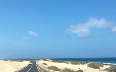 Viajando por la isla ! … En auto por las Dunas de Corralejo