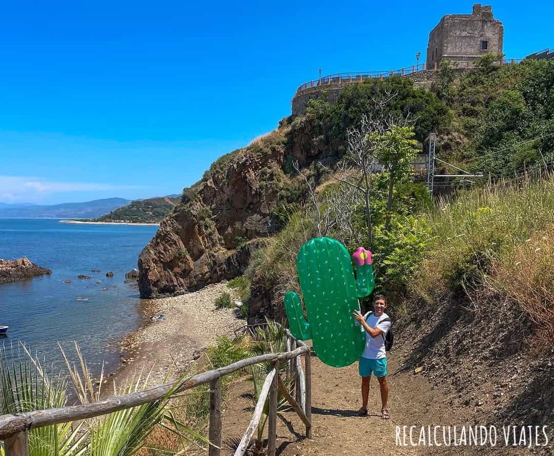 que ver en finale di pollina - spiaggia