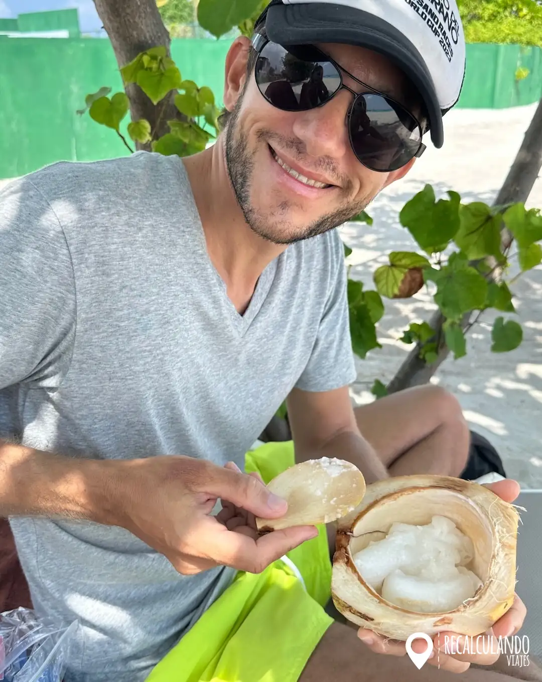 comer coco en fulidhoo