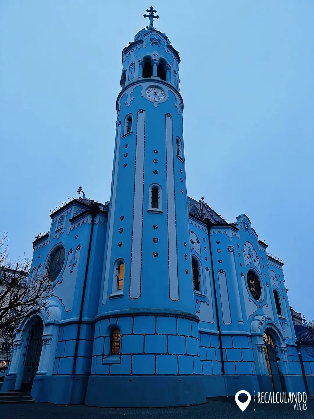 iglesia azul que ver en bratislava