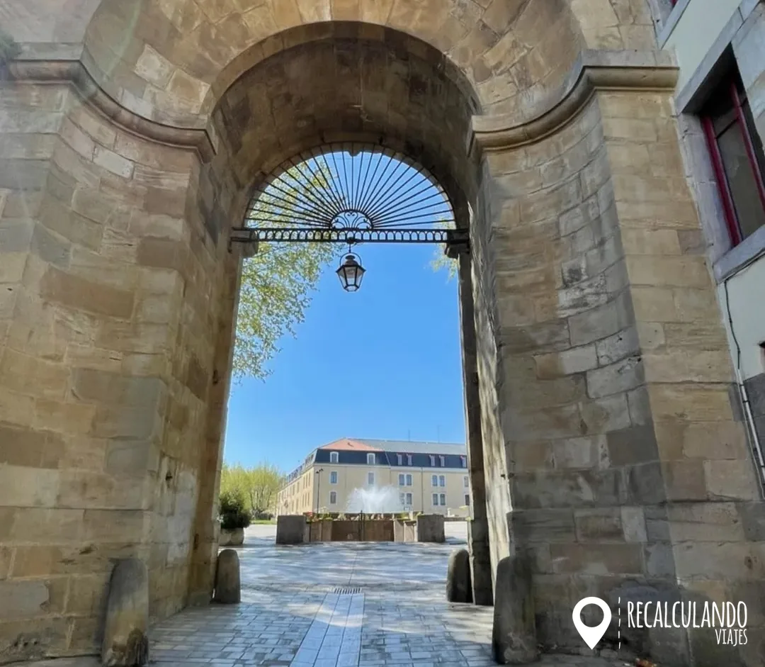 puerta de los jacobinos carcassonne