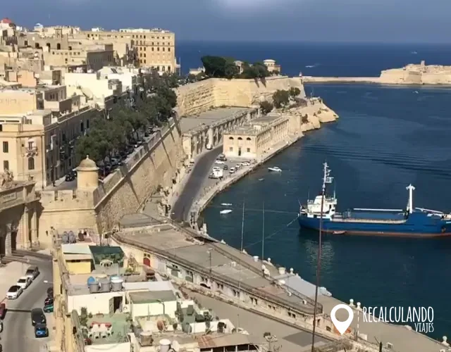 que ver en la valeta puerto