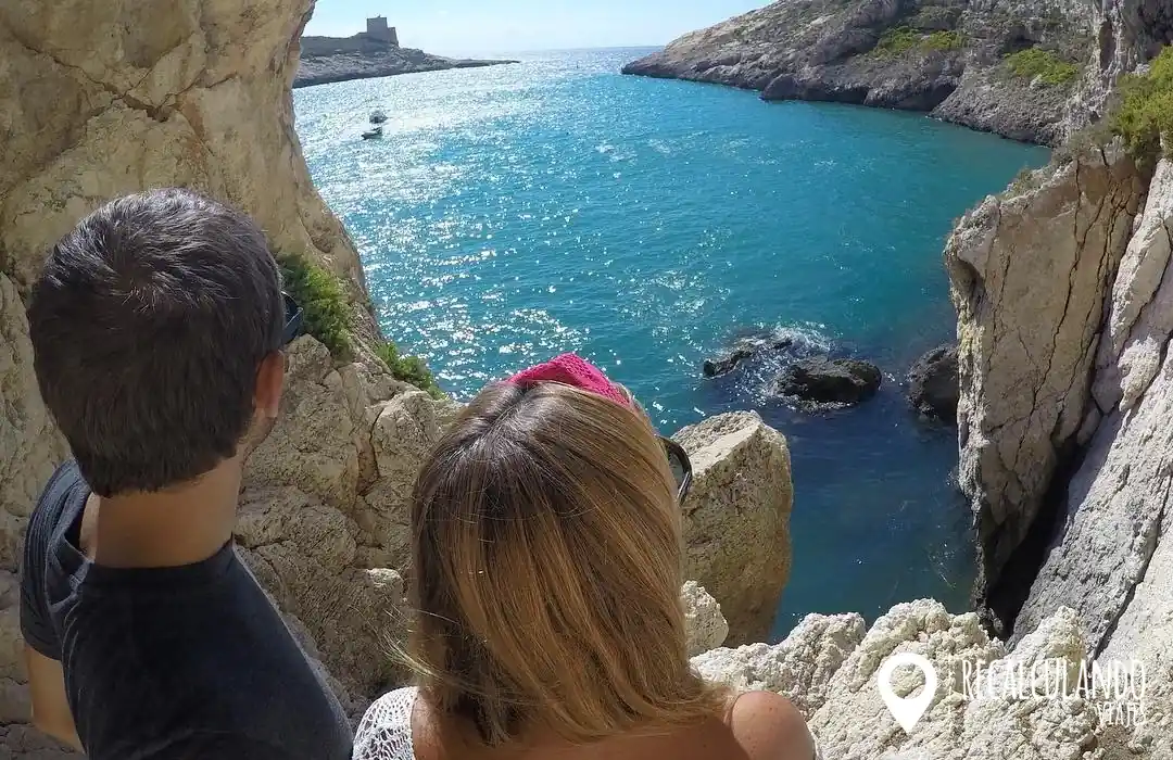 xlendi cave mirador