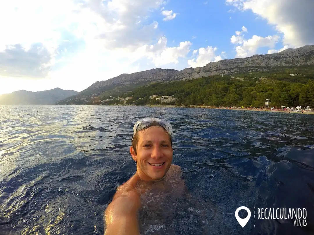 playa brela croacia biokovo