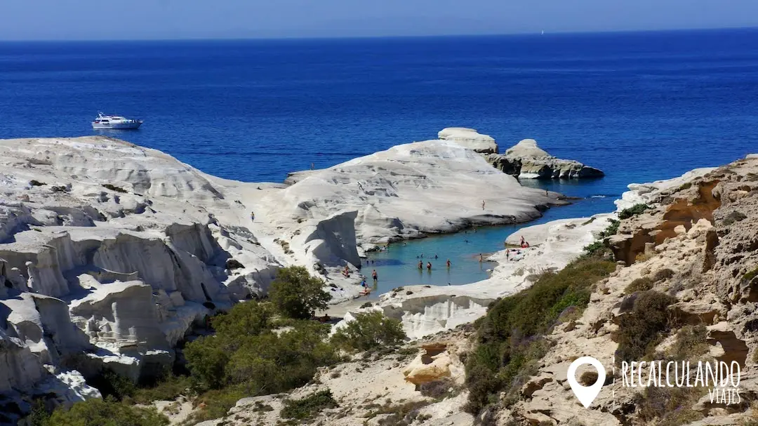que hacer en milos sarakiniko