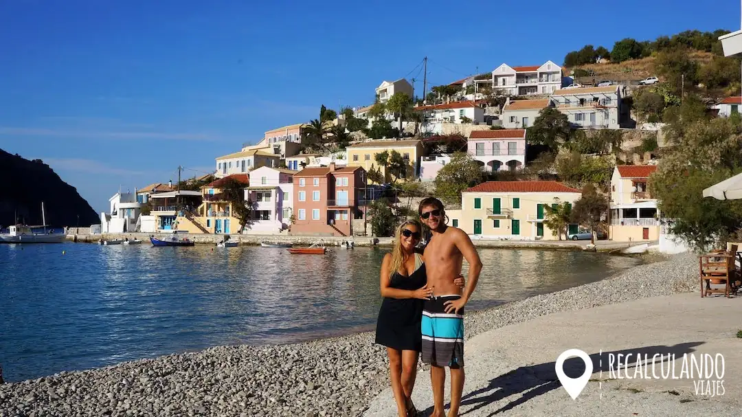 que ver en kefalonia assos beach