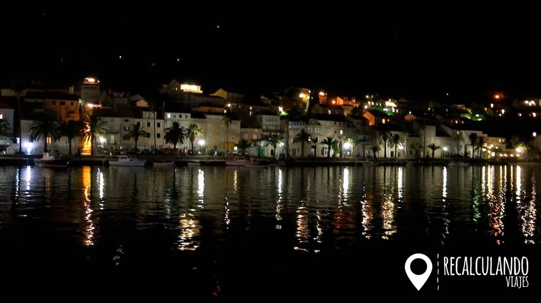 que ver en korcula de noche