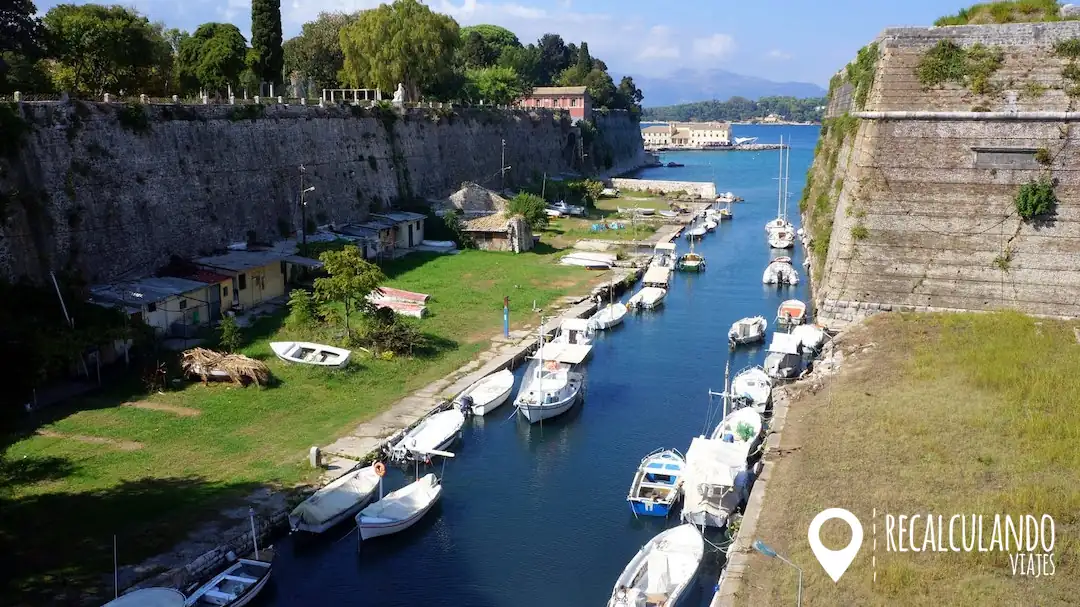 como llegar a corfu