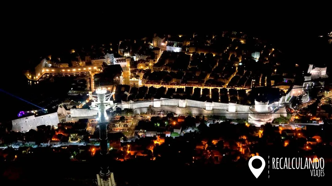 dubrovnik teleferico noche