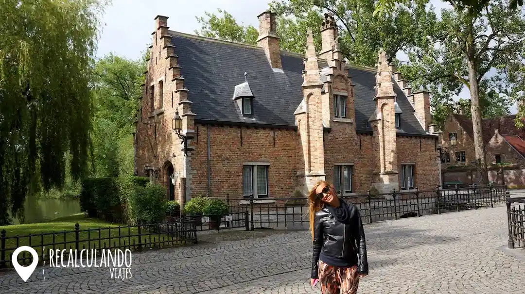 que ver en brujas sashuis