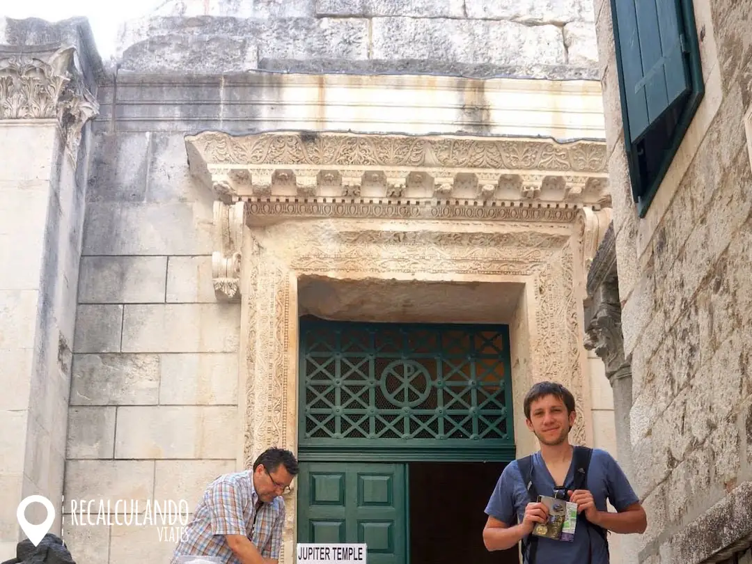 que ver en split templo de jupiter