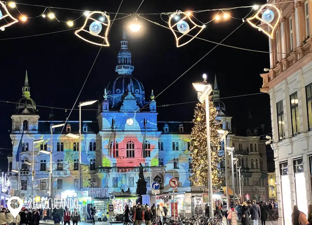 graz en navidad rathaus iluminado