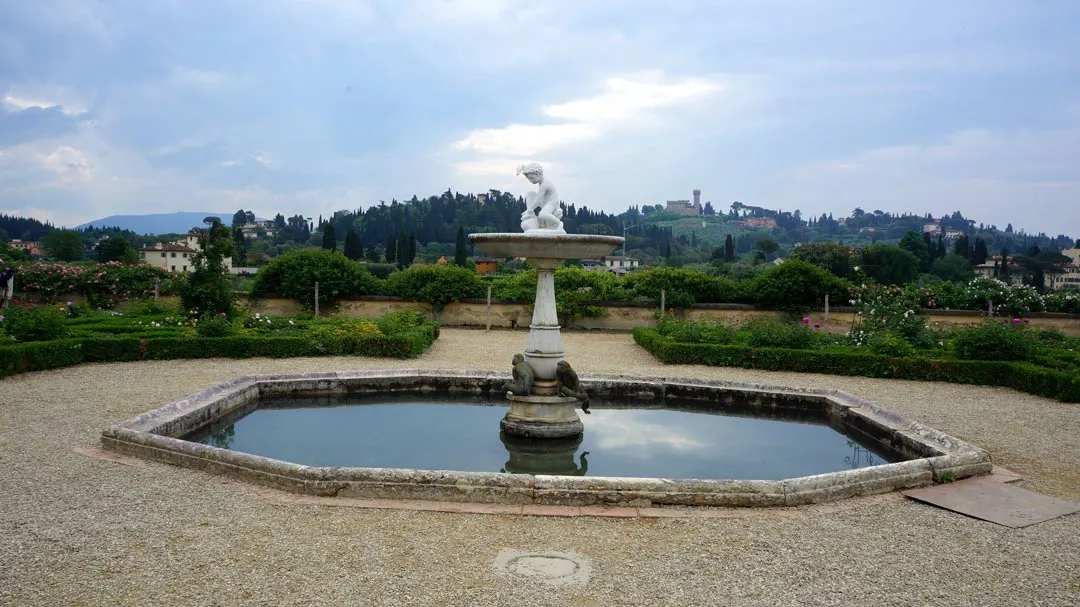 fuente en el jardin de boboli