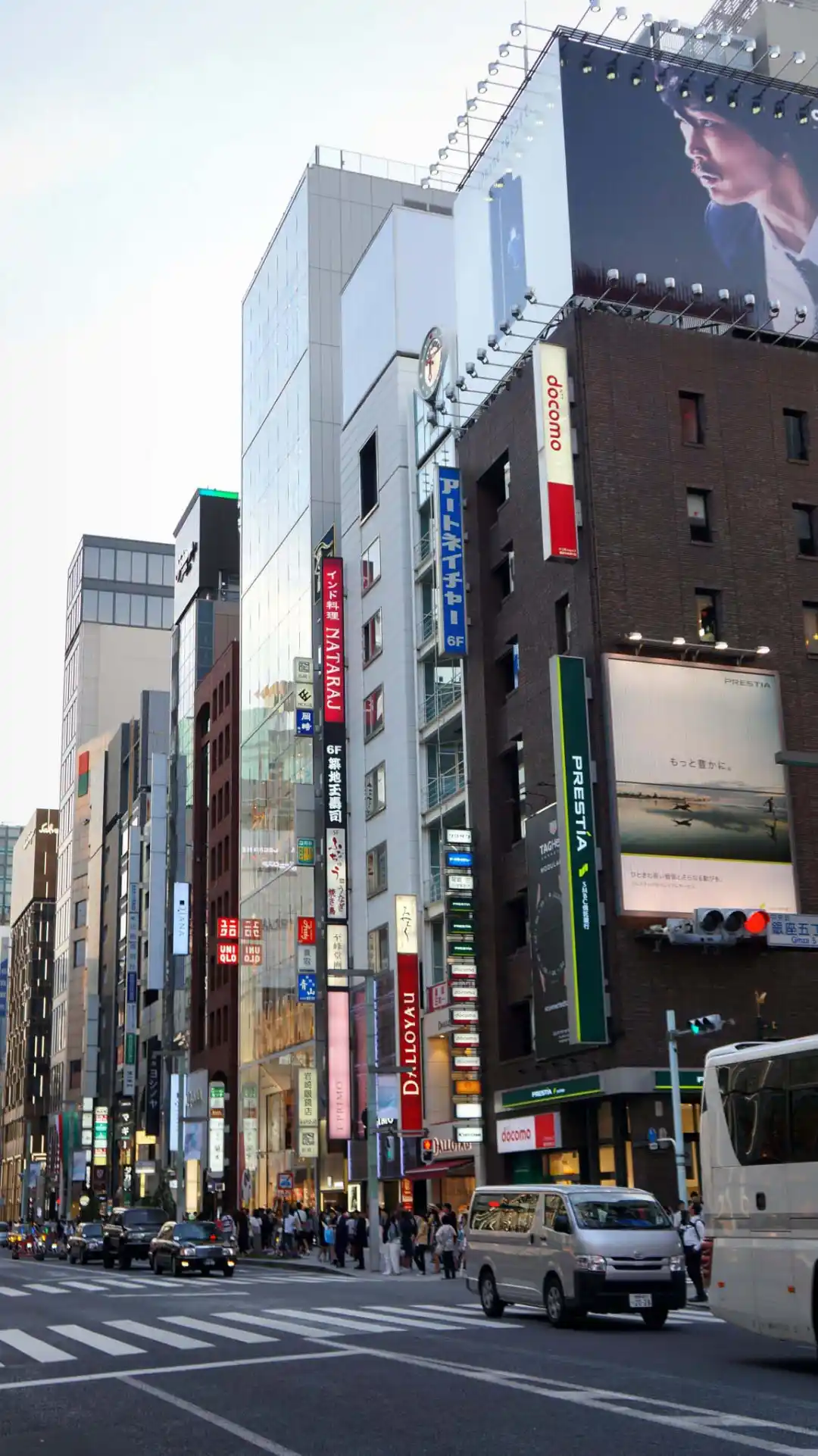 streets of ginza in tokyo