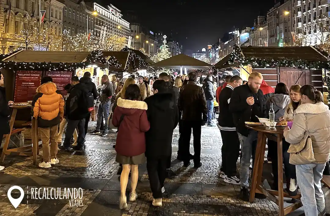 mercadillo navideño plaza wenceslao praga