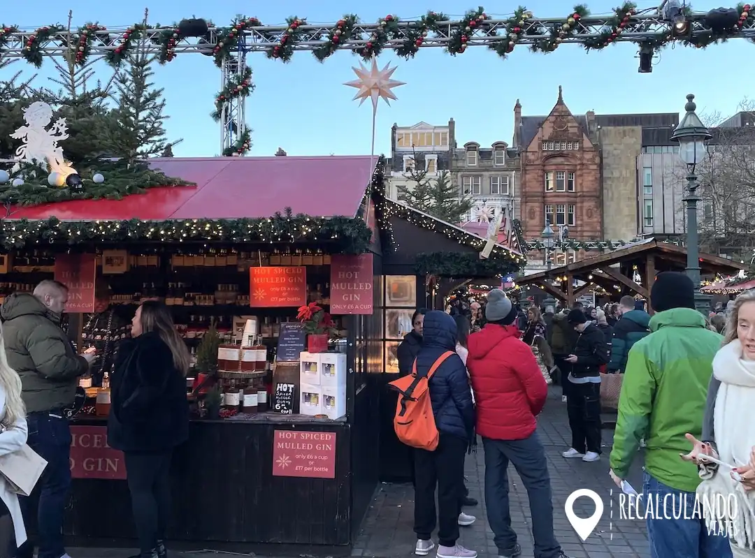 mercado navideño principal edimburgo