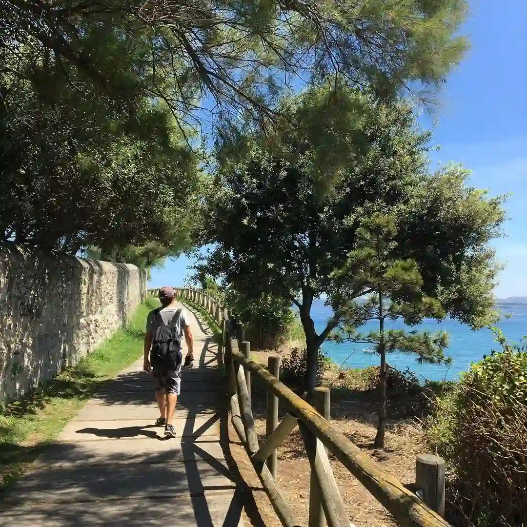 nanu and facu on the matalenas trail