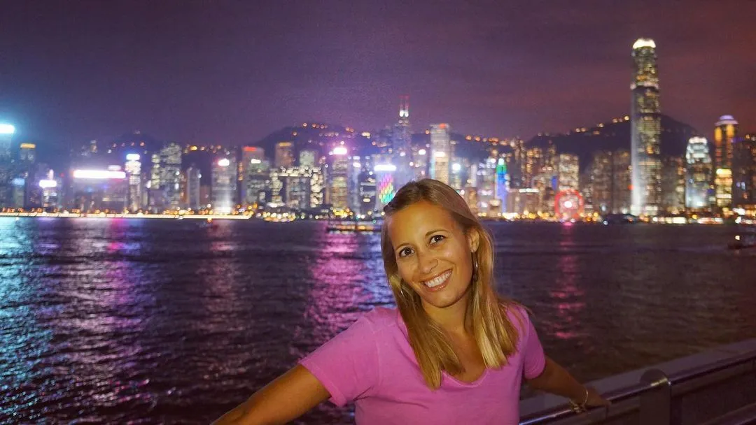 tsim sha tsui promenade at night